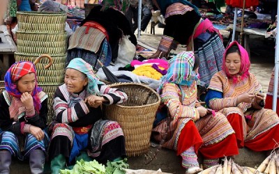 Sapa - Bac Ha market - trekking tour